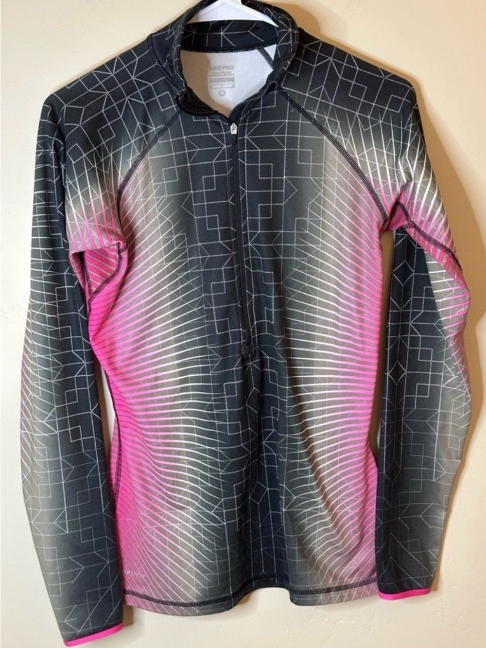 Women’s Nike Pro Medium Ling Sleeve Fleece Lined 1/4 Zip Performance Top- 18 P2P